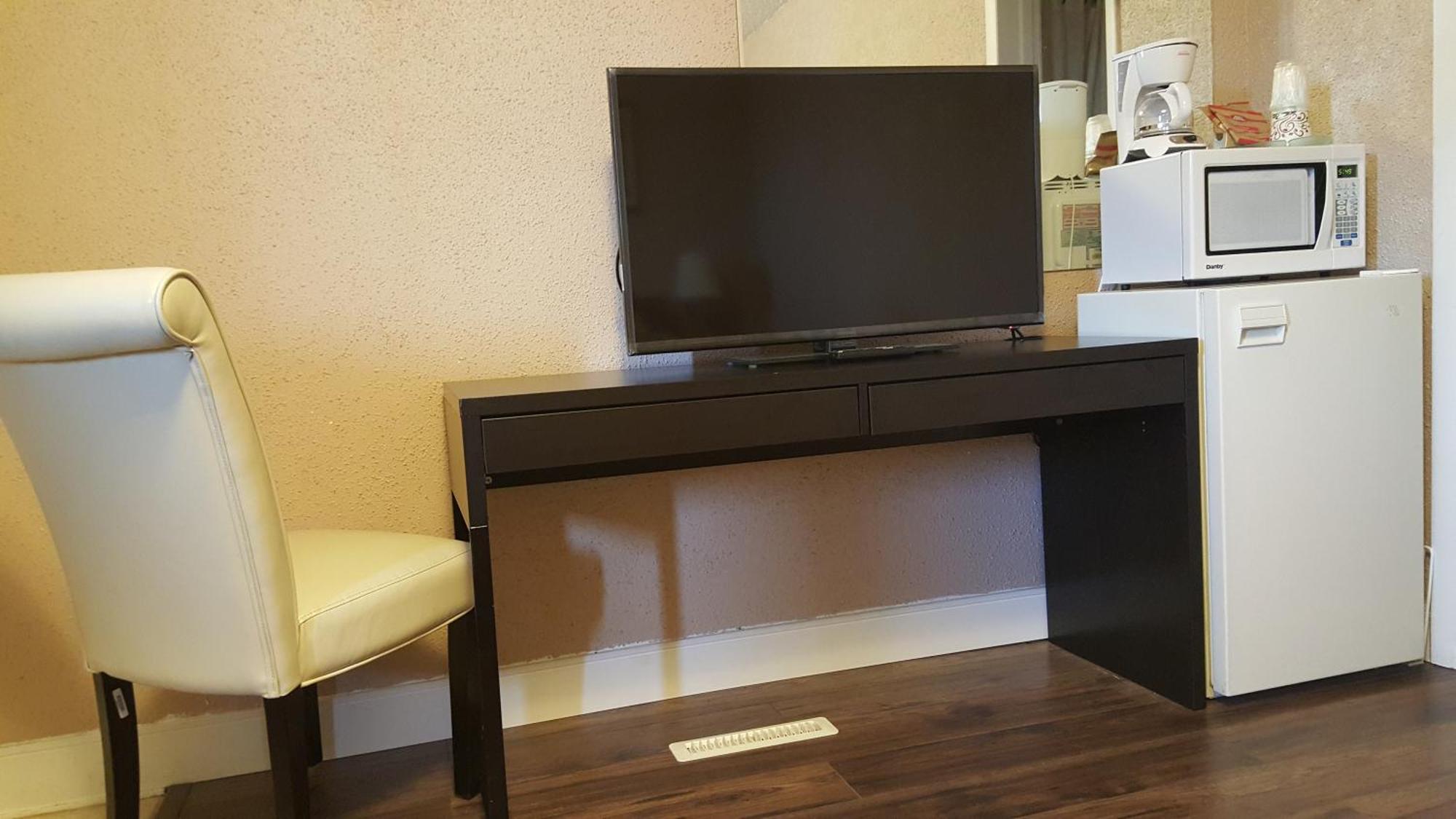 Centennial Motel Kindersley Zewnętrze zdjęcie