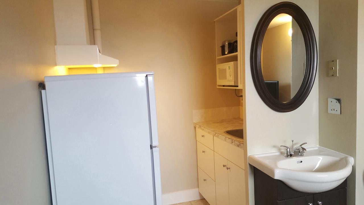 Centennial Motel Kindersley Zewnętrze zdjęcie